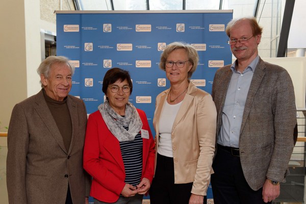 Foto der Delegierten des KSB Hameln-Pyrmont für den Landessporttag 2022. Rudolf Dreischer Brigitte Hörnicke Maria Bergmann Peter Specht